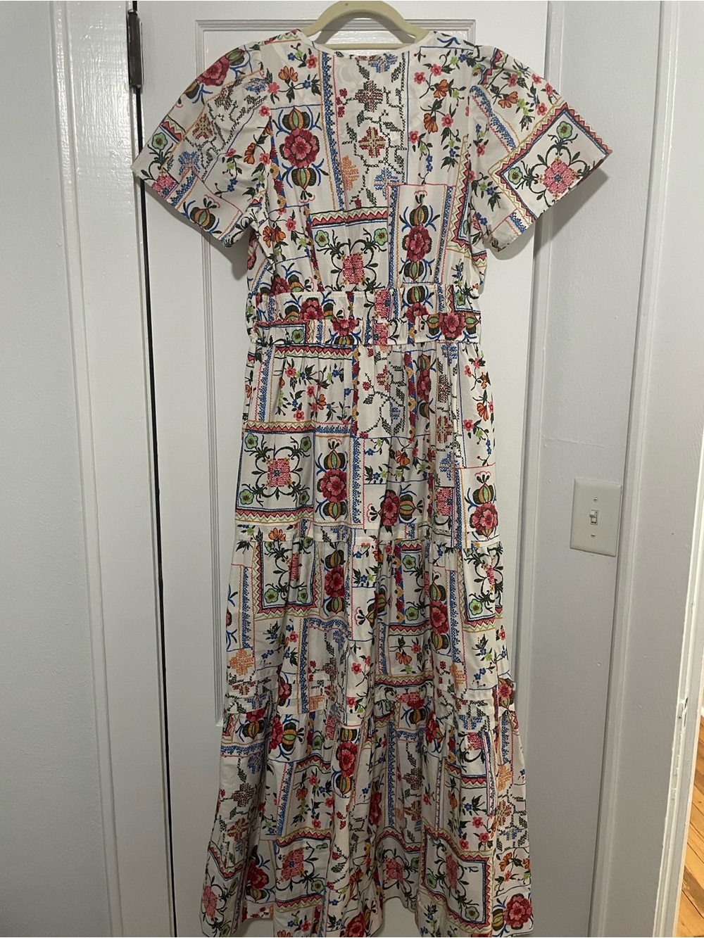 Anthropologie The Somerset Maxi Dress White Floral and Tile Print - Picture 6 of 6